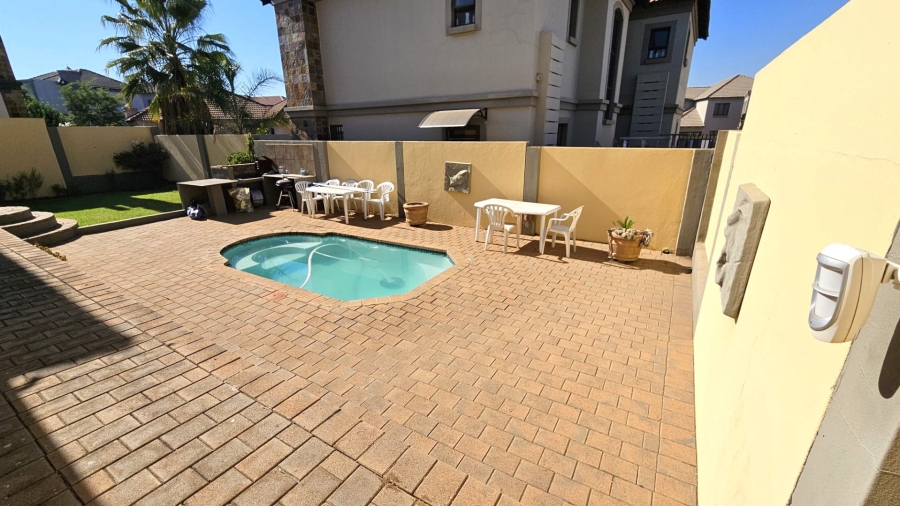 3 Bedroom Property for Sale in Melodie North West